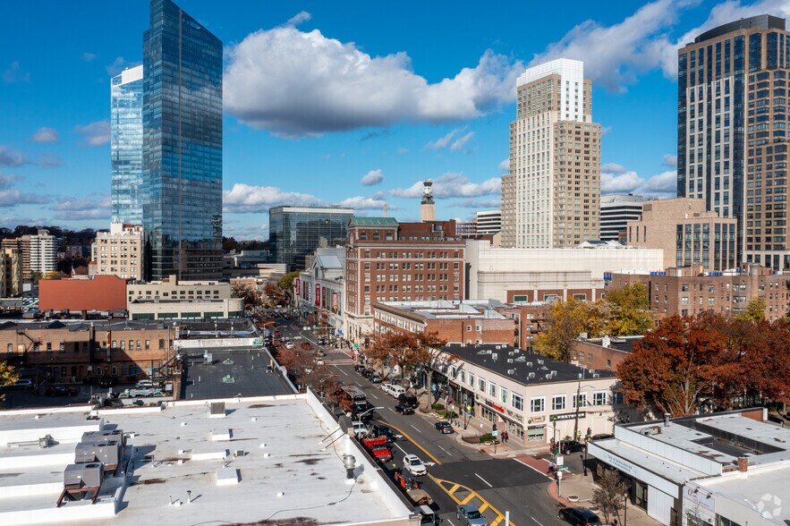 More Photos Of 43-61 Mamaroneck Ave, White Plains Storefront Retail Office For Lease