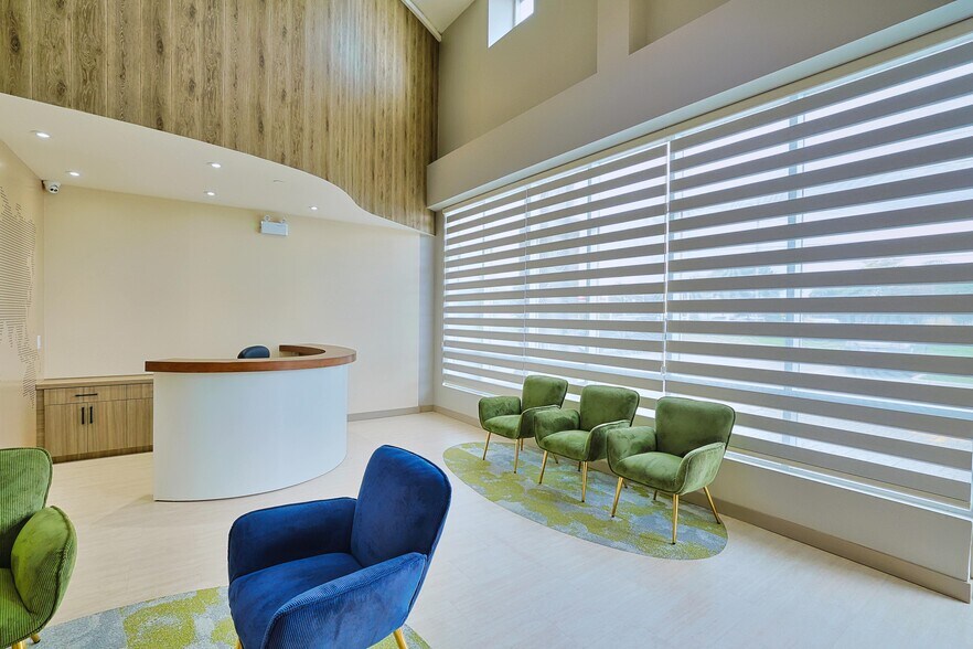 More Photos Of 1200 Derry Rd E, Mississauga Freestanding For Lease