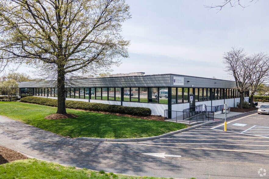 Primary Photo Of 22-08 State Route 208, Fair Lawn Medical For Lease