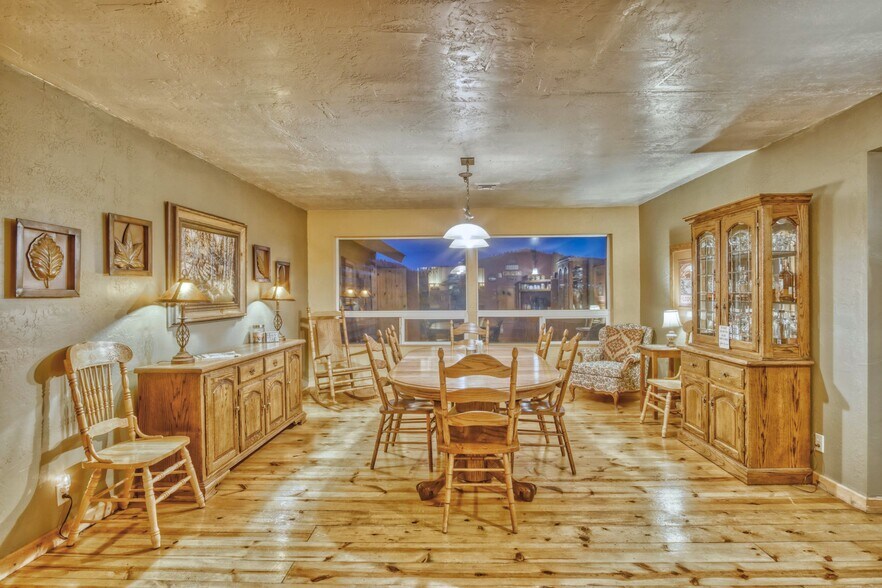 More Photos Of 140 Main St, Greer Specialty For Sale