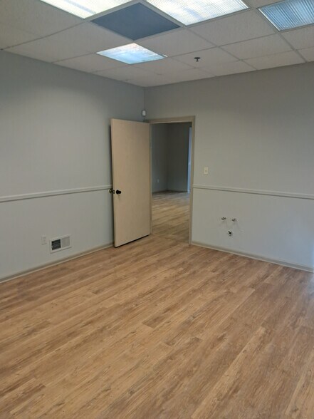 More Photos Of 94 Bayard St, New Brunswick Apartments For Lease