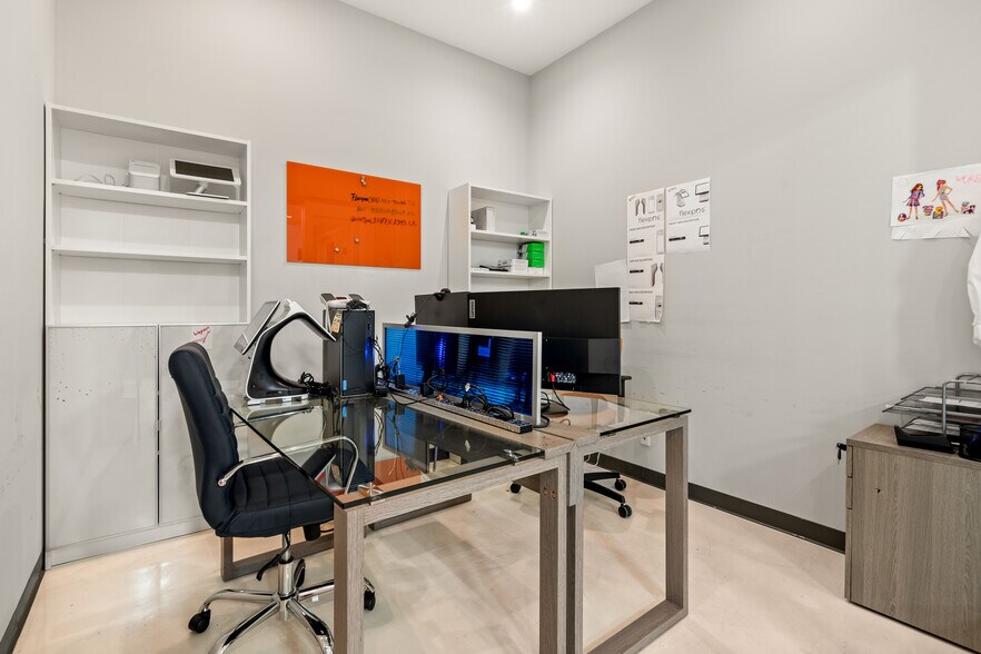 More Photos Of 1430 S Dixie Hwy, Coral Gables Office For Sale
