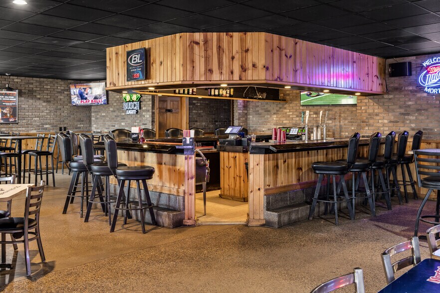 More Photos Of 205 1st St SW, Glyndon Restaurant For Sale