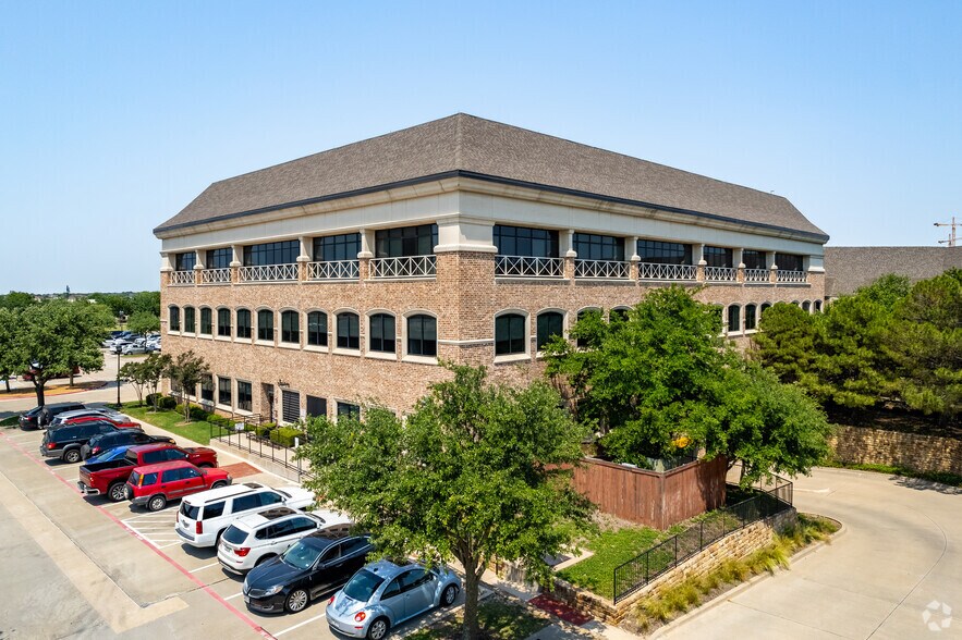 More Photos Of 5575-5757 Warren Pky, Frisco Unknown For Lease