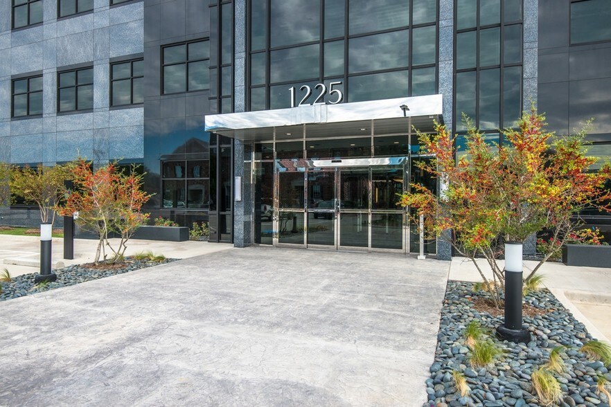 Primary Photo Of 1225 S Main St, Grapevine Loft Creative Space For Lease