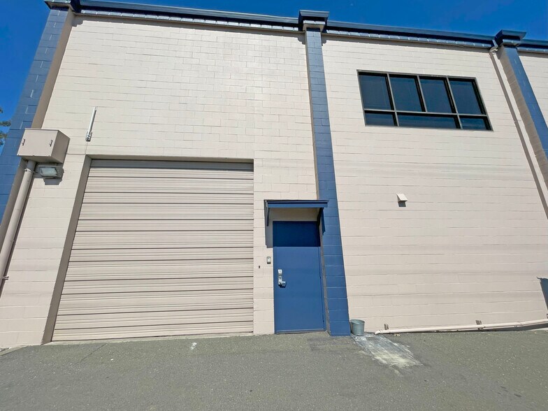 More Photos Of 3201 Cleveland Ave, Santa Rosa Office For Sale