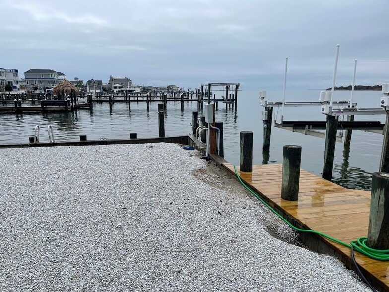 More Photos Of 3110 Long Beach Blvd, Long Beach Township Marina For Sale