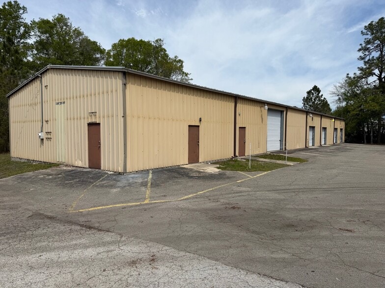 More Photos Of 2150 NE 31st Ave, Gainesville Self Storage For Sale