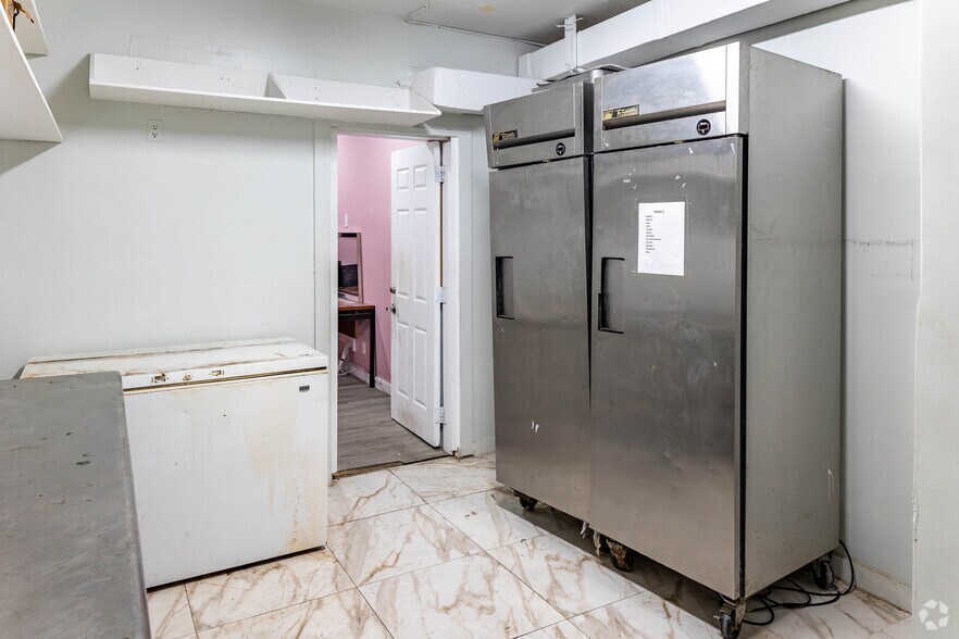 More Photos Of 1114 N State Road 7, Hollywood Restaurant For Sale