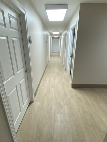 More Photos Of 125 Big Sink Rd, Versailles Medical For Lease