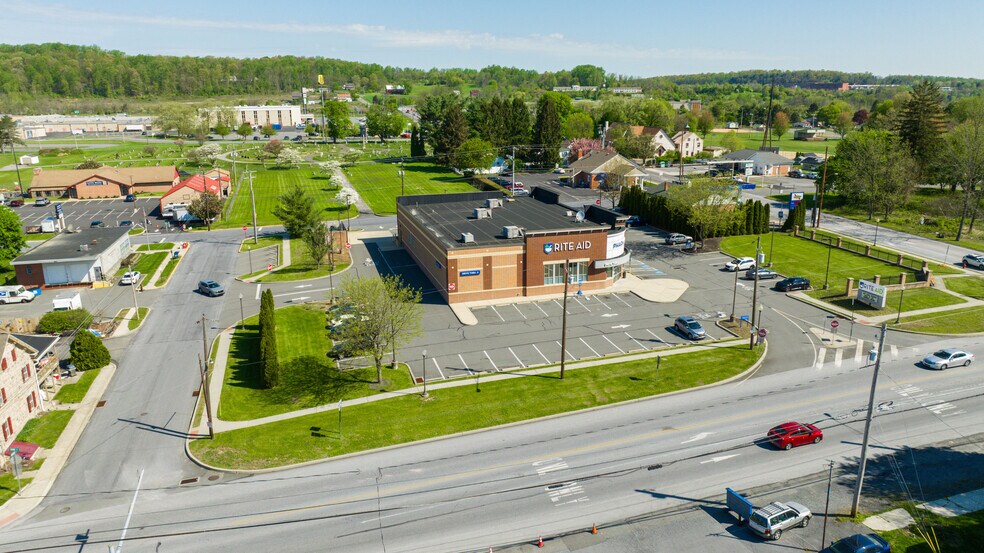 More Photos Of 3145 W Main St, Morgantown Drugstore For Lease