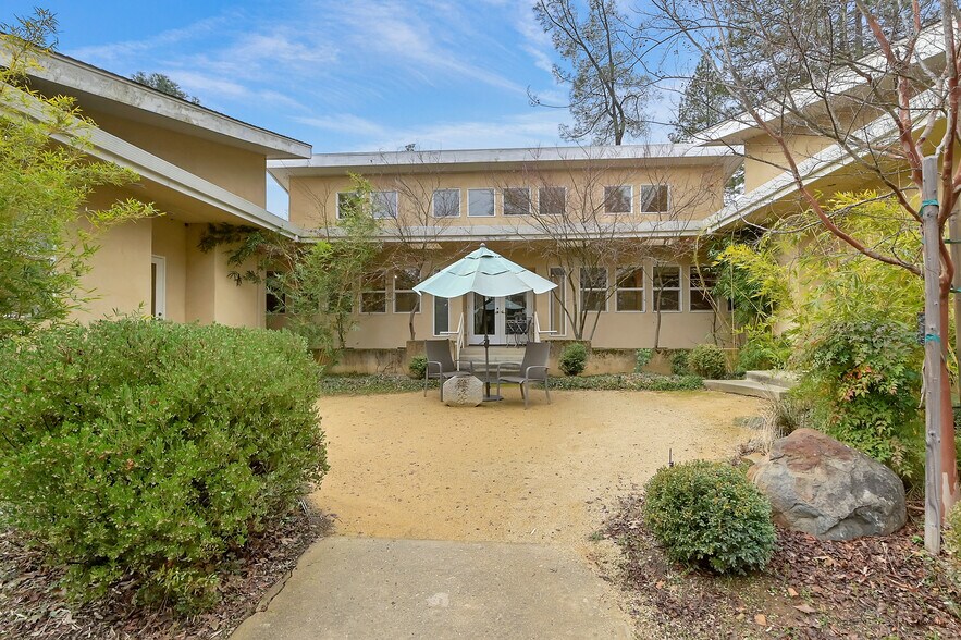 More Photos Of 13376 Rue Montaigne, Oregon House Office Residential For Sale