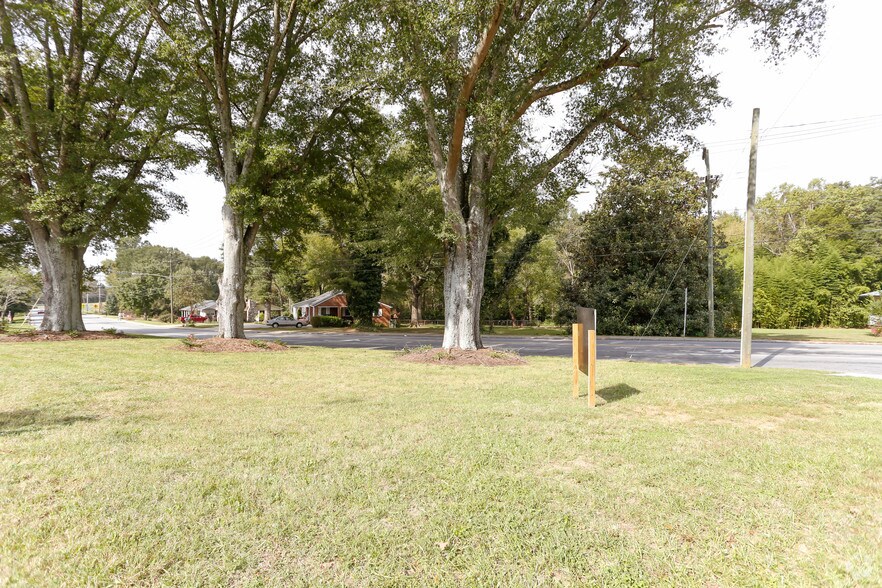 More Photos Of 1417 Davis Park Rd, Gastonia Land For Sale