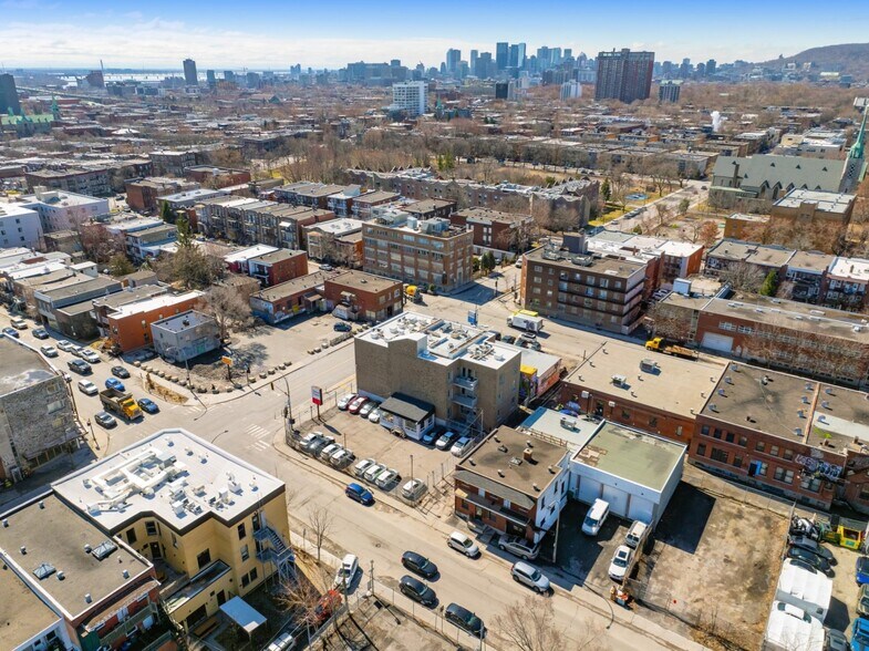 More Photos Of 2525 St Rachel E, Montréal Apartments For Sale