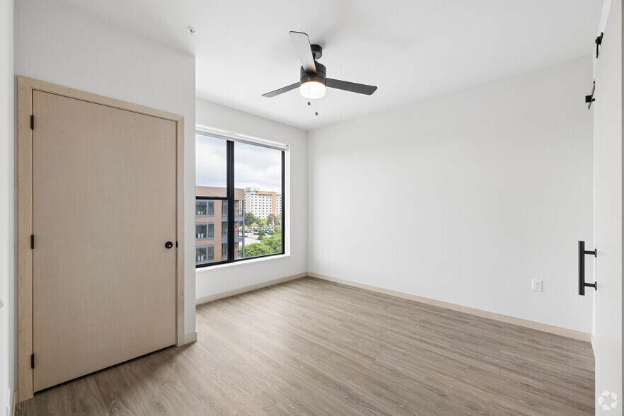 More Photos Of 8309 Greenway Blvd, Middleton Apartments For Lease