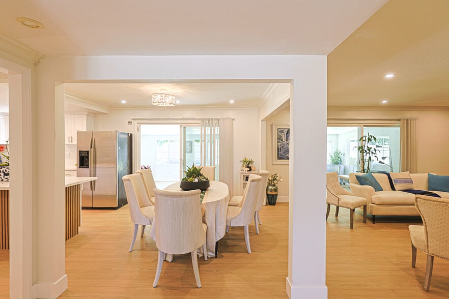 More Photos Of 17819 Bay St, Fountain Valley Specialty For Sale