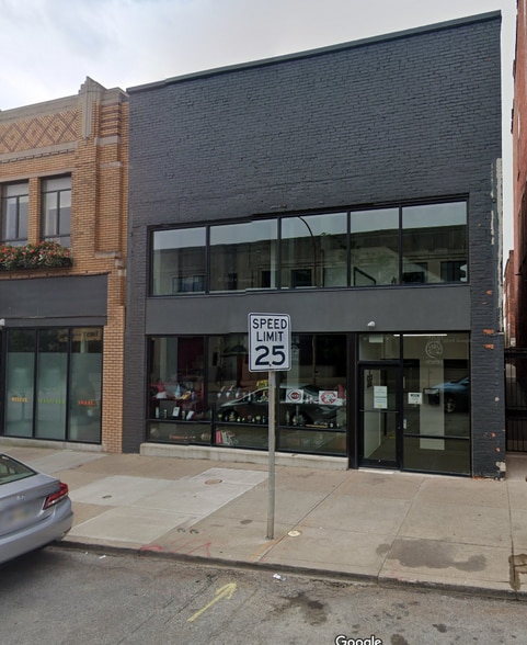 Primary Photo Of 911 E McMillan St, Cincinnati Storefront For Lease
