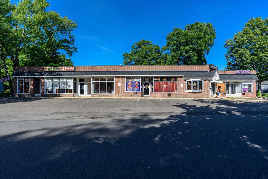 Primary Photo Of 147 Quinn St, Naugatuck Storefront For Sale