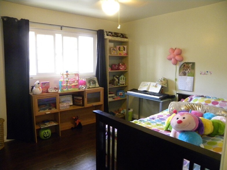 More Photos Of 841 N Palm Ave, Upland Specialty For Sale