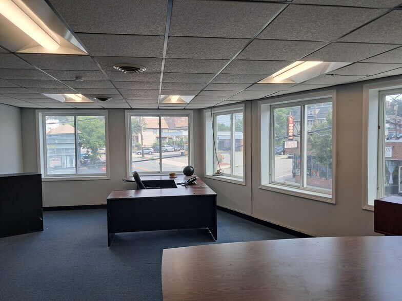 More Photos Of 418 Bridge St, Lowell Office For Lease