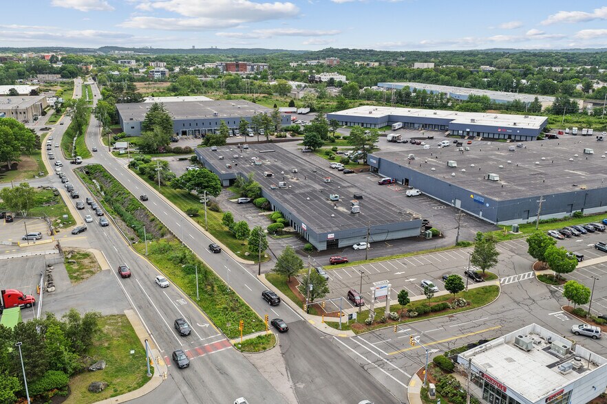 More Photos Of 80 Commerce Way, Woburn Warehouse For Lease