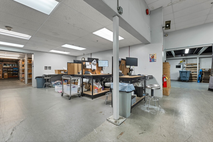 More Photos Of 48 Powers St, Milford Warehouse For Sale