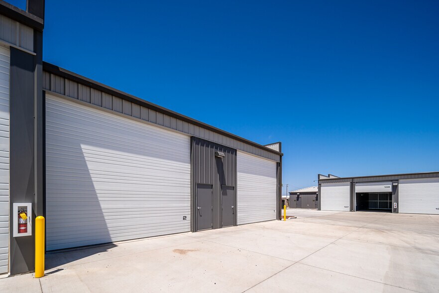 More Photos Of 6123 N 55th Ave, Glendale Self Storage For Sale