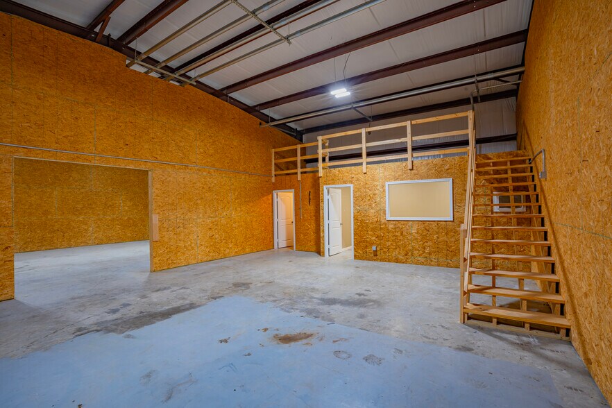 More Photos Of 113 METROTEX, Haslet Unknown For Lease