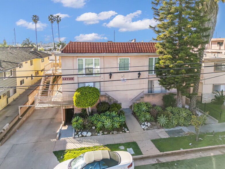 More Photos Of 12705 Ramona Ave, Hawthorne Apartments For Sale
