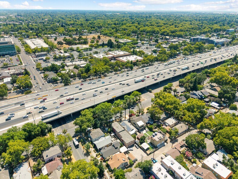 More Photos Of 2323 W St, Sacramento Apartments For Sale