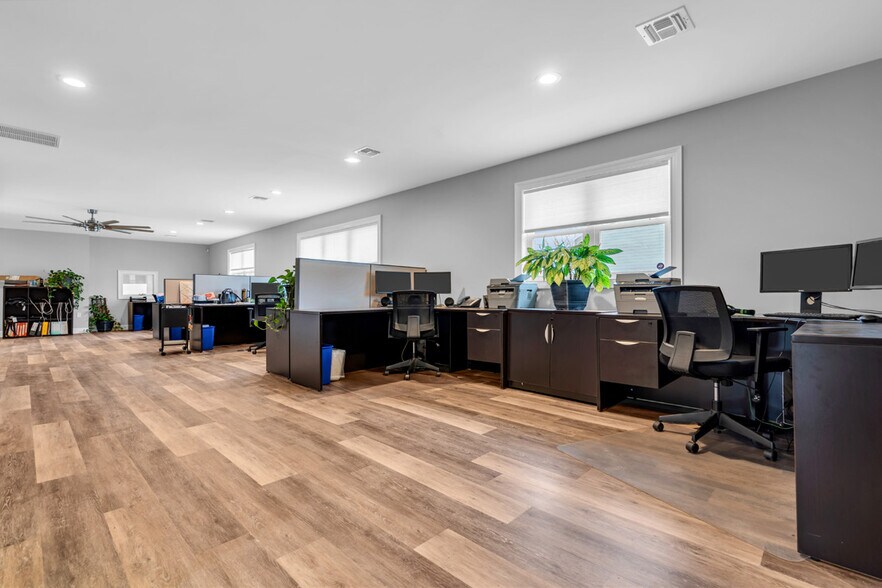 More Photos Of 516 Duquesne Blvd, Brick Office For Sale
