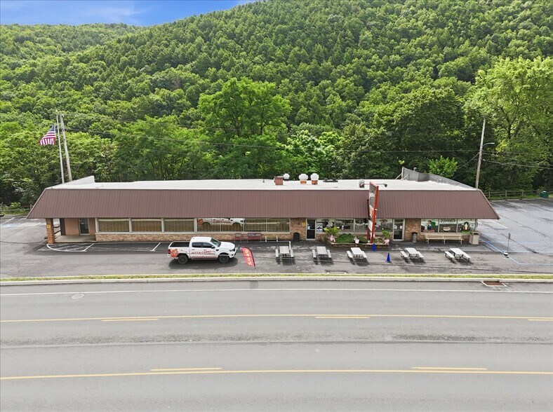 Primary Photo Of 59 Blakeslee Boulevard Dr E, Lehighton Restaurant For Lease