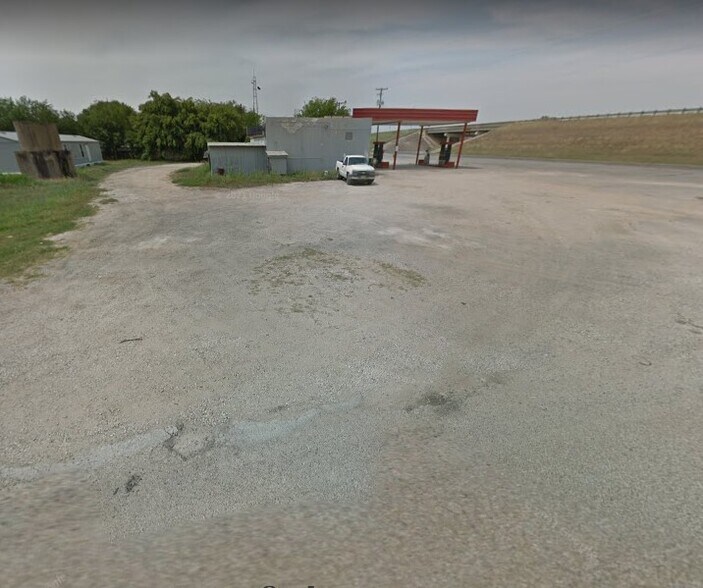 More Photos Of 12966 IH 35, Moore Freestanding For Sale