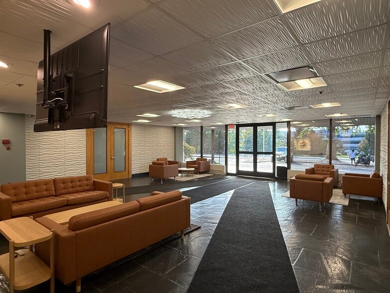 More Photos Of 420 Columbus Ave, Valhalla Office For Lease