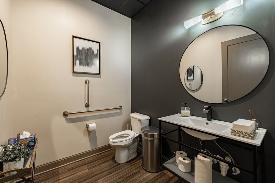 More Photos Of 324 Browns Hill Ct, Midlothian Coworking Space