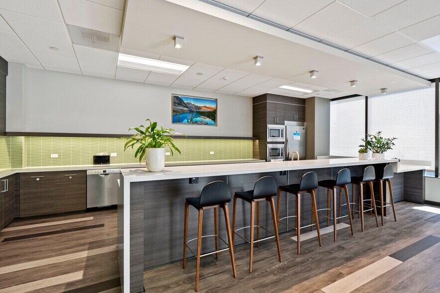 More Photos Of 110 W A St, San Diego Office For Lease