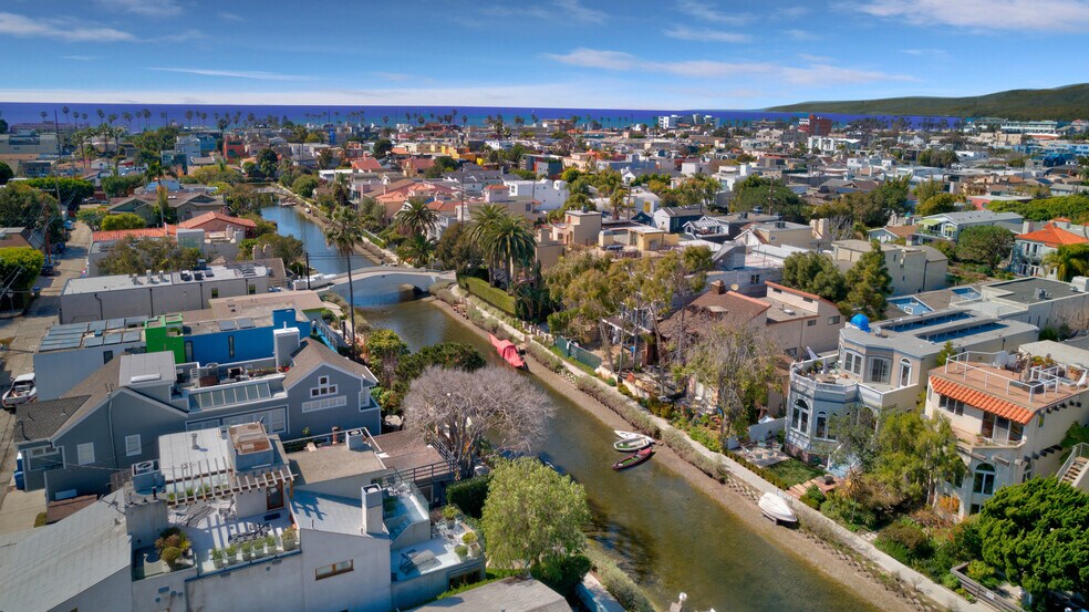 More Photos Of 415 Sherman Canal, Venice Land For Sale