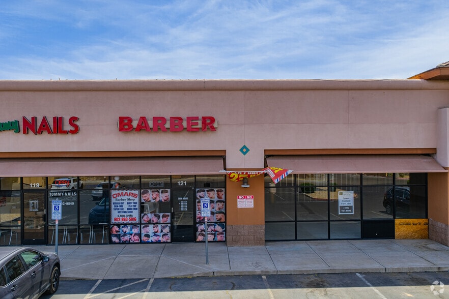 More Photos Of 1825-1855 W Greenway Rd, Phoenix Freestanding For Lease