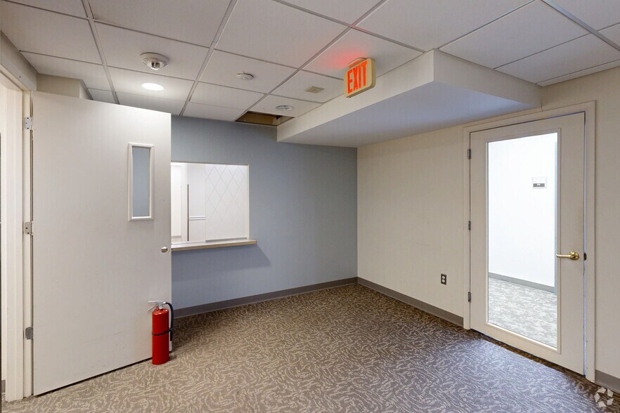 More Photos Of 4701 Randolph Rd, Rockville Medical For Lease