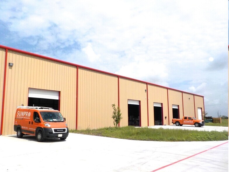 More Photos Of 5151 Logan's Run, Harlingen Unknown For Lease