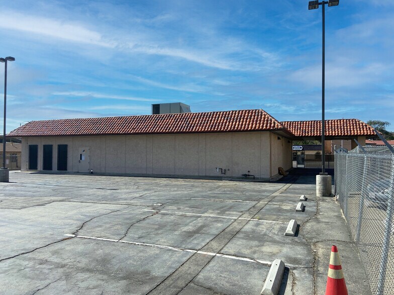 More Photos Of 921 E Palmdale Blvd, Palmdale Office For Sale