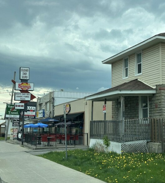 More Photos Of 2370 Laurier St, Clarence-Rockland Restaurant For Sale