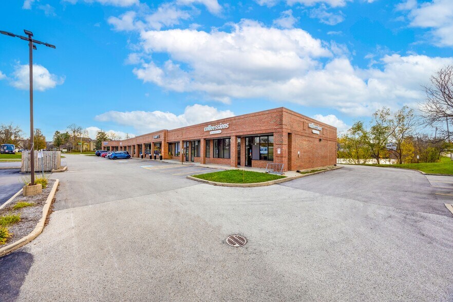 More Photos Of 820 Wheeling Rd, Wheeling General Retail For Sale