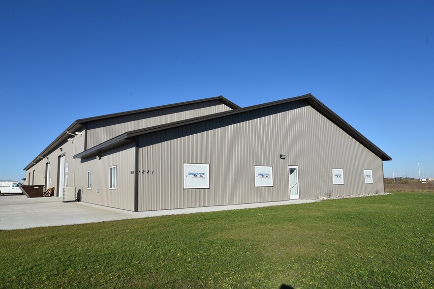 Primary Photo Of 1881 N Sheyenne Loop, Fargo Warehouse For Lease