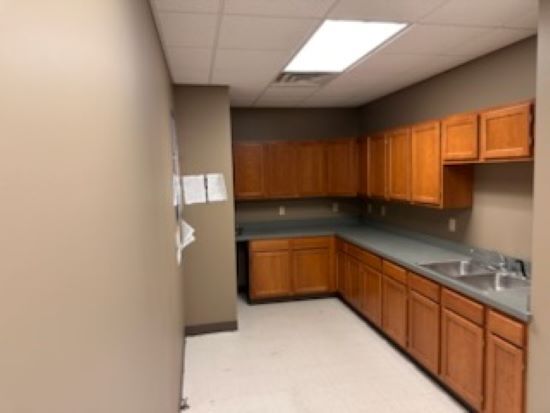 More Photos Of 2101-2114 E Crawford St, Salina Freestanding For Lease