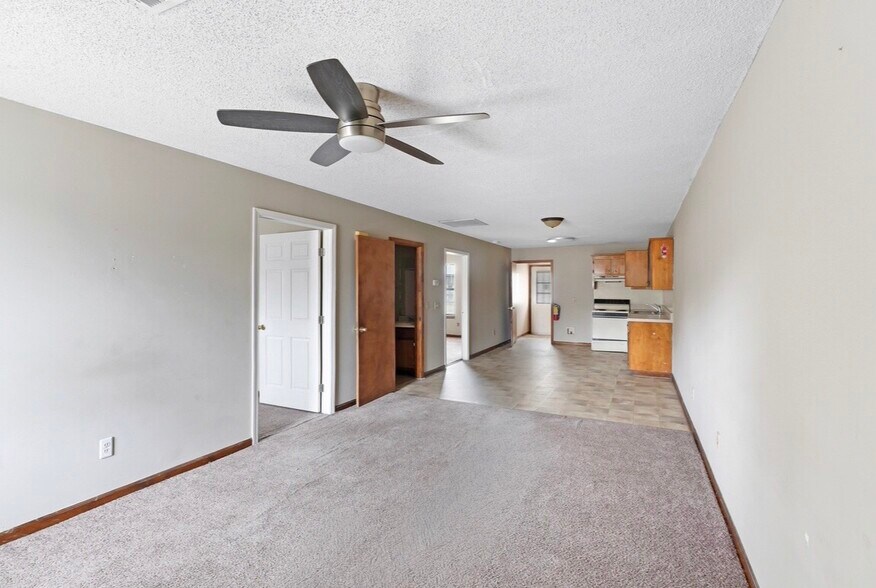 More Photos Of 124 Evergreen Trl, Cartersville Apartments For Sale