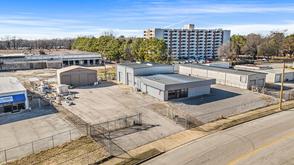 More Photos Of 1705 Cherokee Blvd, Memphis Warehouse For Sale