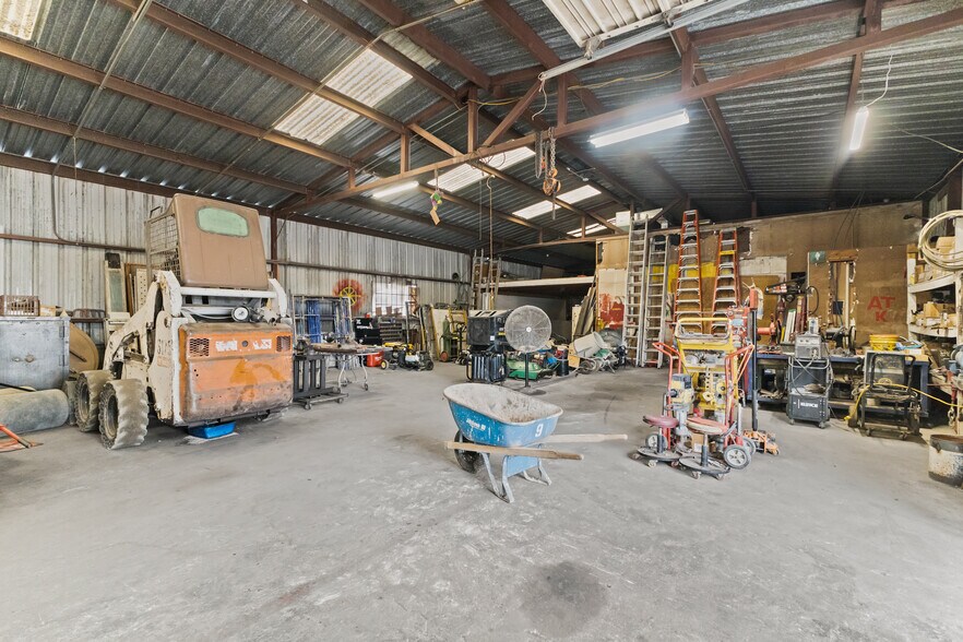 More Photos Of 17645 Blanco Rd, San Antonio General Retail For Sale