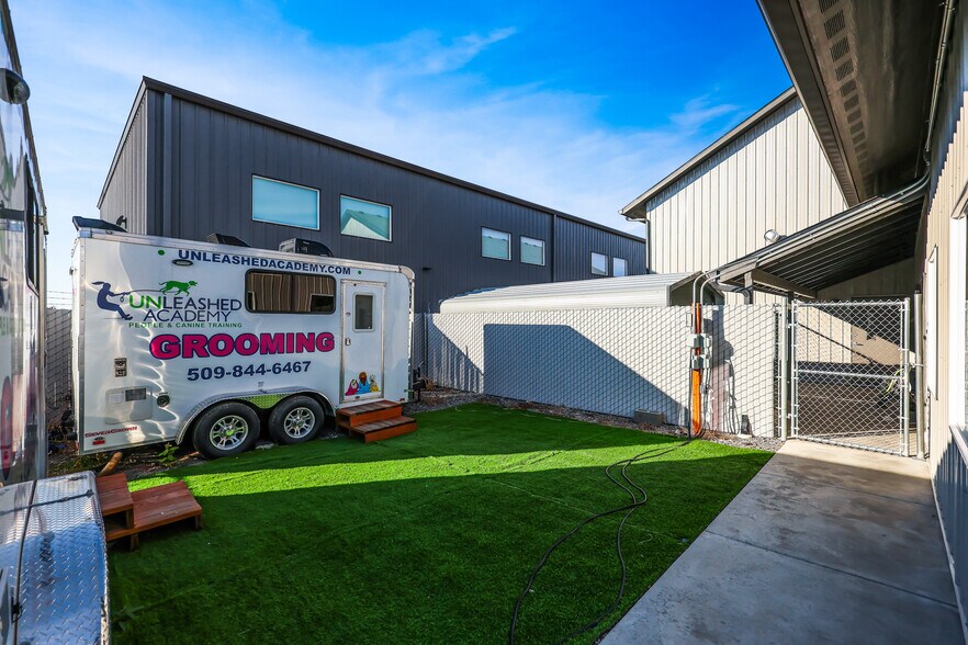 More Photos Of 16614 E Sprague Ave, Veradale Freestanding For Sale