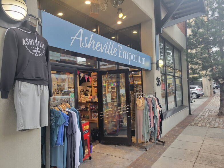 More Photos Of 38 Battery Park Ave, Asheville Storefront Retail Residential For Sale